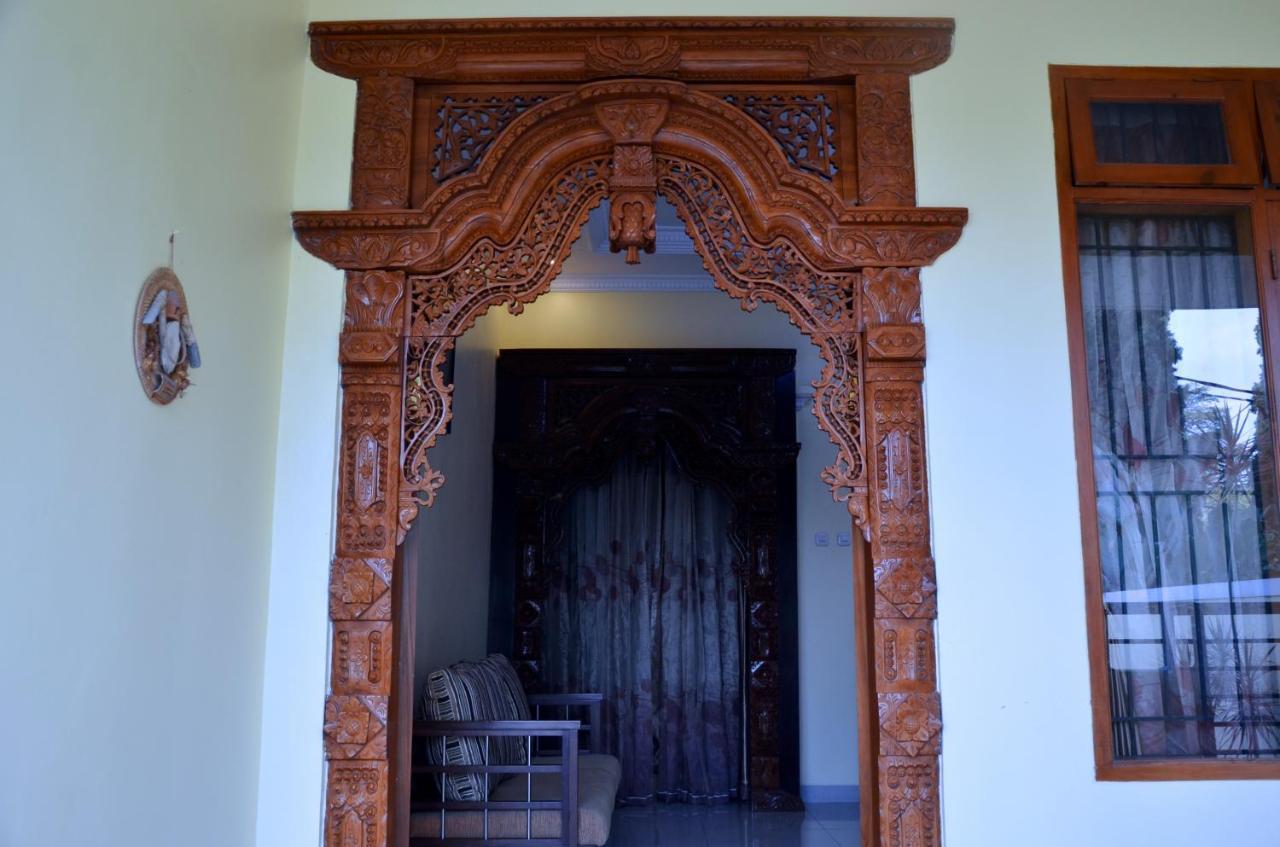 Rumah Kuning * Bandung