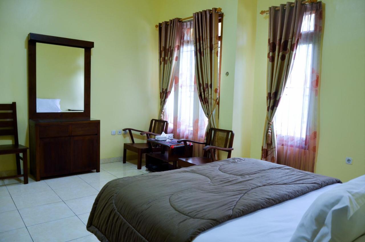 Rumah Kuning * Bandung